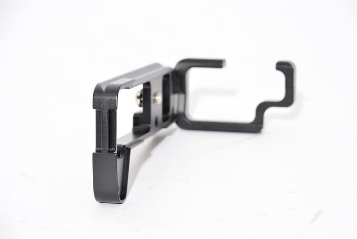 Used Olympus L-Bracket for EM1-MK1