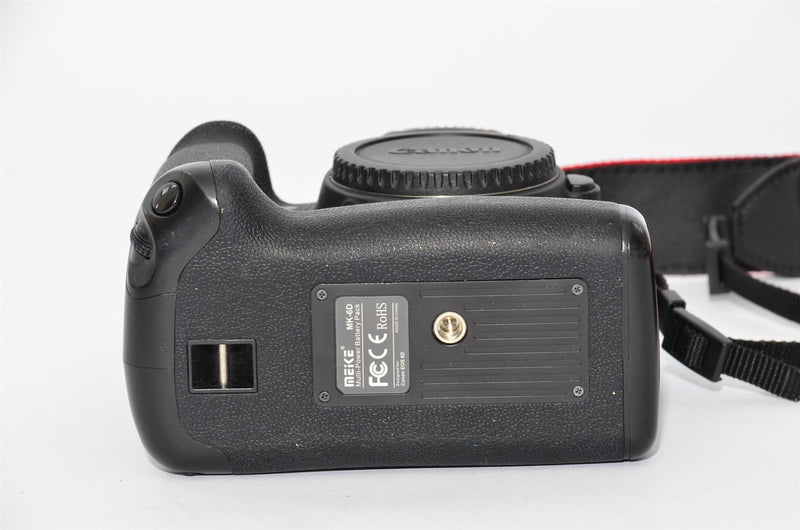 Used Canon EOS 6D + MK-6D Battery Pack