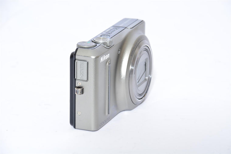 Used Nikon Coolpix S9050