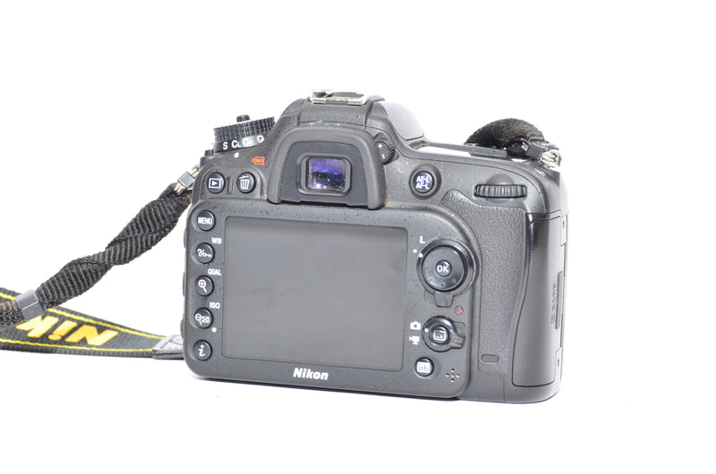 Used Nikon D7200 DSLR